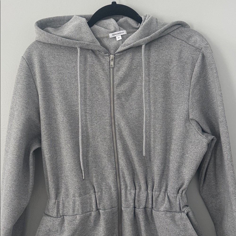 WeWoreWhat Revolve Women's Leisure Pantsuit Grey Size Medium Travel Vacation - Picture 3 of 10